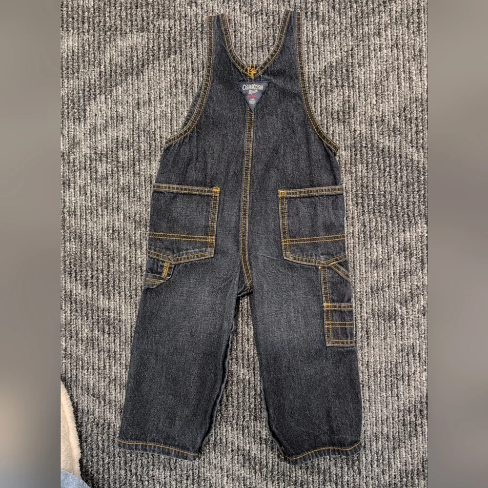 Oshkosh B’gosh Toddler Bib Overalls Dark Wash Engineer’s Crew 18 Months